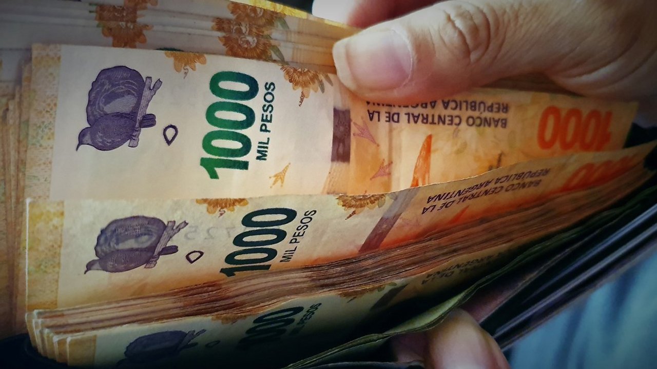 Pesos Argentinos